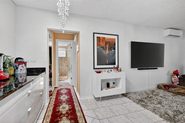 1820 Venice Park Drive 102, North Miami, FL 33181