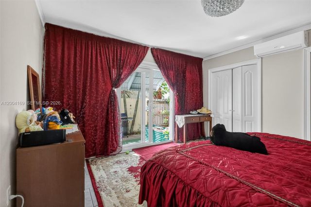 1820 Venice Park Drive 102, North Miami, FL 33181