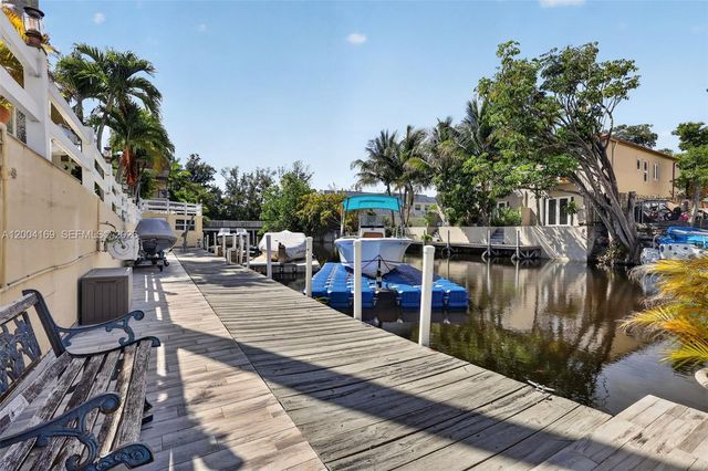1820 Venice Park Drive 102, North Miami, FL 33181