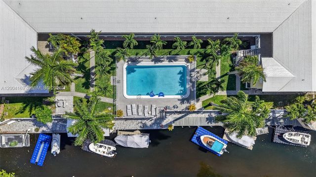 1820 Venice Park Drive 102, North Miami, FL 33181