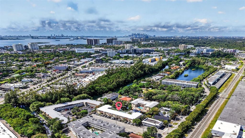 1820 Venice Park Drive 102, North Miami, FL 33181