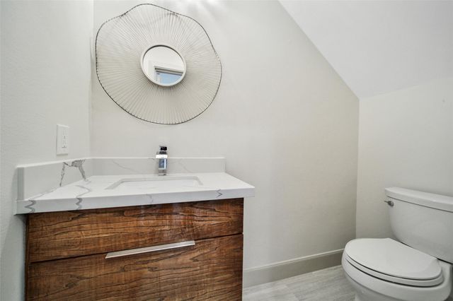 15607 Memorial Drive, Houston, TX 77079