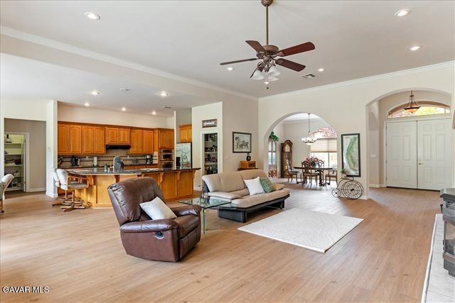 26450 Cumberland Road, Tehachapi, CA 93561