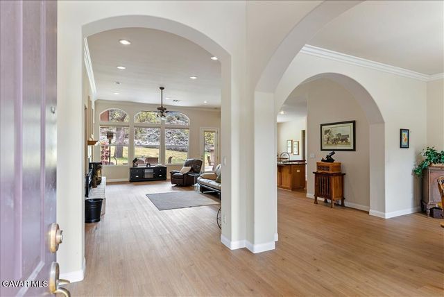 26450 Cumberland Road, Tehachapi, CA 93561