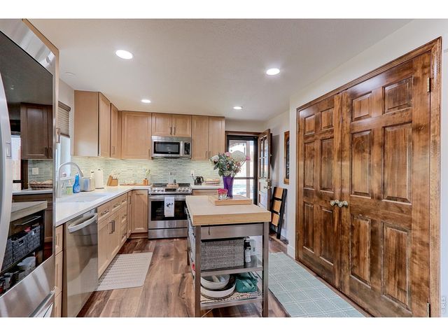 8118 W 69th Way, Arvada, CO 80004