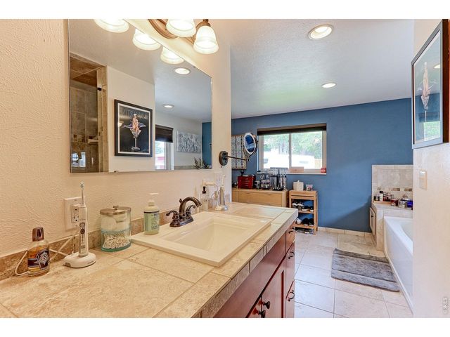 8118 W 69th Way, Arvada, CO 80004