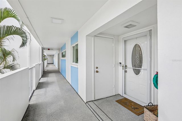 770 ISLAND WAY N204, Clearwater, FL 33767