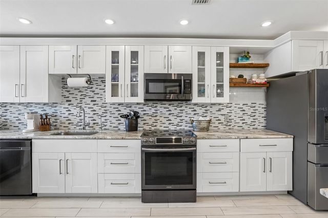 770 ISLAND WAY N204, Clearwater, FL 33767