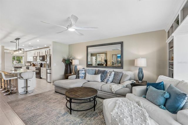 770 ISLAND WAY N204, Clearwater, FL 33767