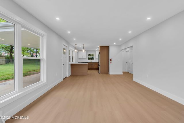 1600 13th Street, Ewing, NJ 08638