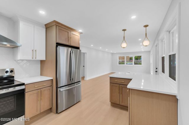 1600 13th Street, Ewing, NJ 08638