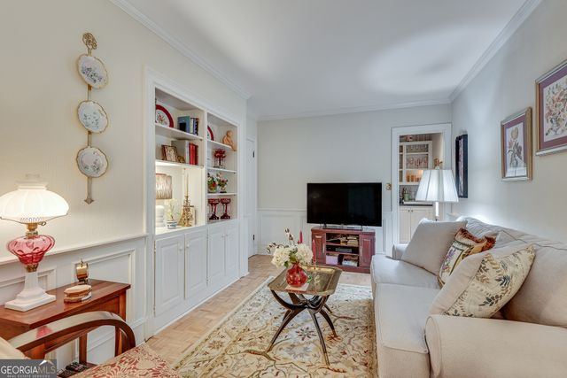 1826 Bedfordshire, Decatur, GA 30033