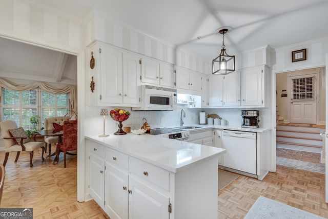 1826 Bedfordshire, Decatur, GA 30033