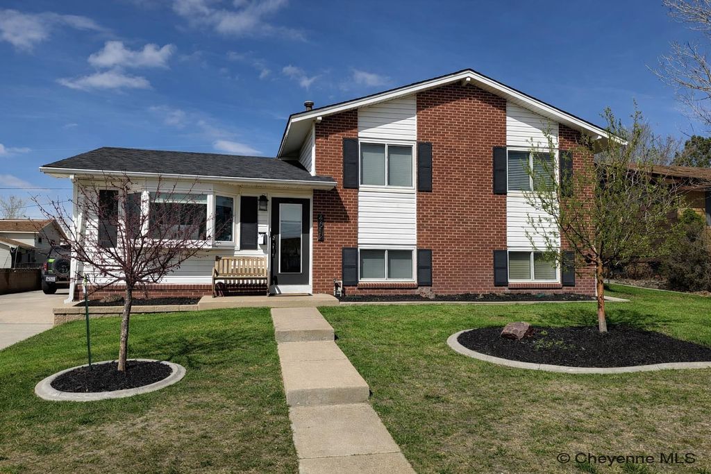 4612 E 6TH ST, Cheyenne, WY 82001