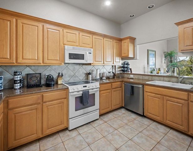 5900 W Fm 2147 106, Horseshoe Bay, TX 78657