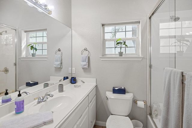 5900 W Fm 2147 106, Horseshoe Bay, TX 78657