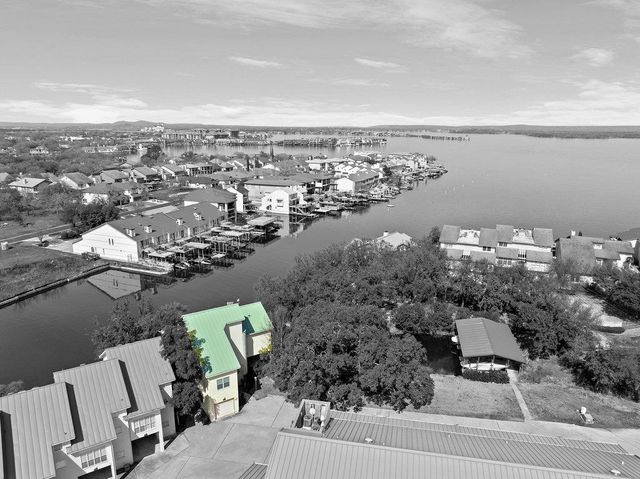 5900 W Fm 2147 106, Horseshoe Bay, TX 78657