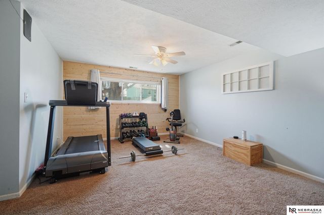 5030 W Sparrow Lane, Lincoln, NE 68528