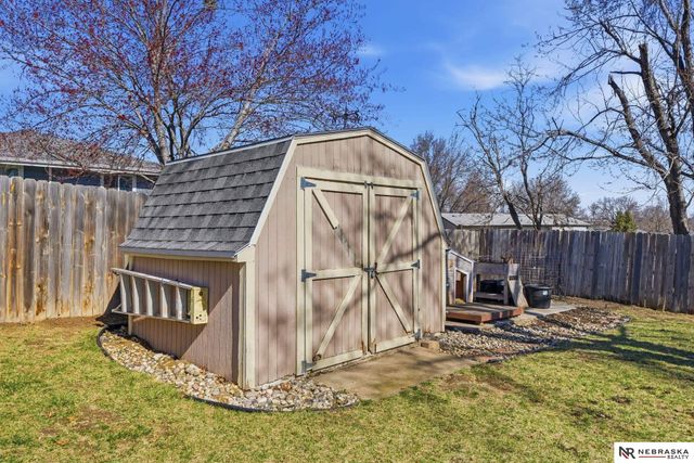 5030 W Sparrow Lane, Lincoln, NE 68528