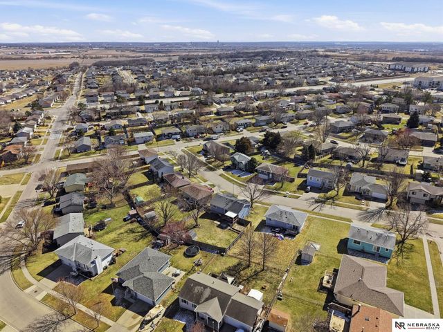 5030 W Sparrow Lane, Lincoln, NE 68528