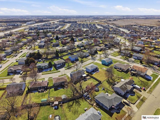 5030 W Sparrow Lane, Lincoln, NE 68528