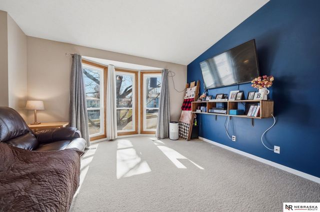 5030 W Sparrow Lane, Lincoln, NE 68528