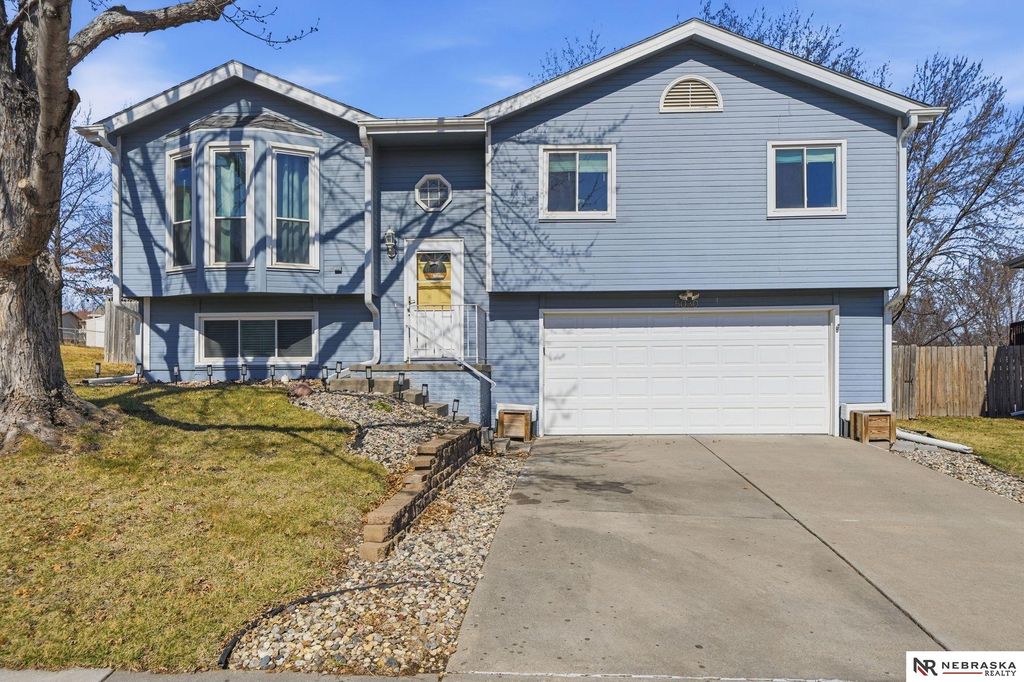 5030 W Sparrow Lane, Lincoln, NE 68528