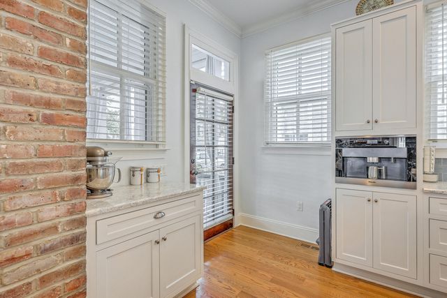 26 Charlotte Street, Charleston, SC 29403