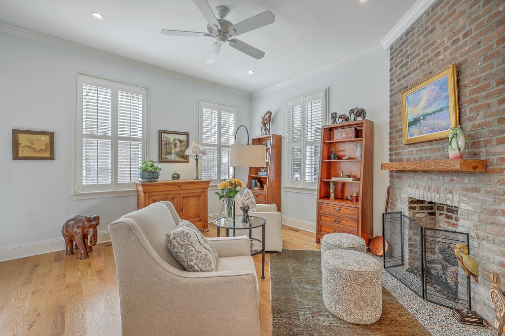 Image 10 of property listing at 26 Charlotte Street, Charleston, SC 29403