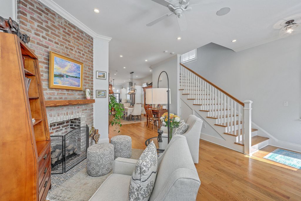 Image 2 of property listing at 26 Charlotte Street, Charleston, SC 29403