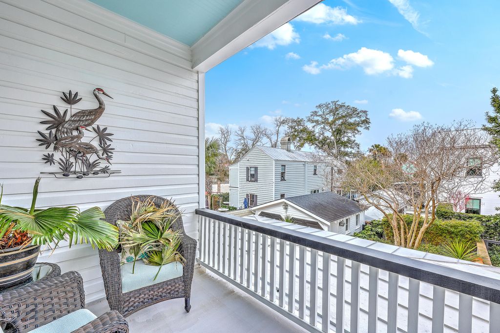 Image 26 of property listing at 26 Charlotte Street, Charleston, SC 29403
