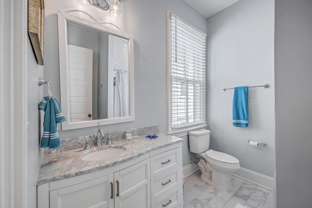 Image 28 of property listing at 26 Charlotte Street, Charleston, SC 29403