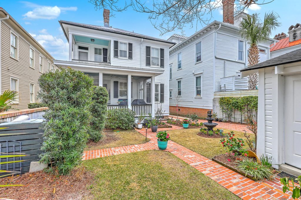 Image 34 of property listing at 26 Charlotte Street, Charleston, SC 29403