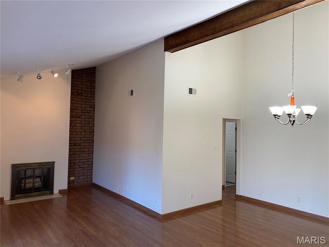 5267 Cedarstone Court D, St Louis, MO 63129