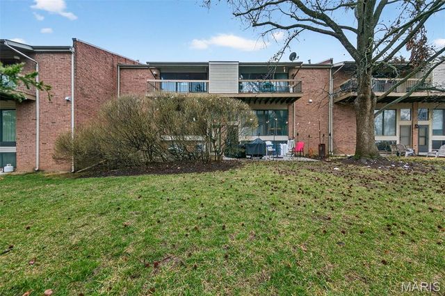 5267 Cedarstone Court D, St Louis, MO 63129