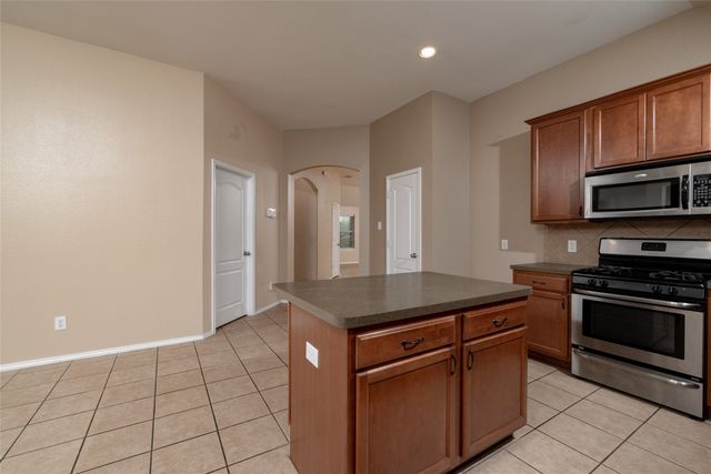 4021 Diamond Ridge Drive, Fort Worth, TX 76244