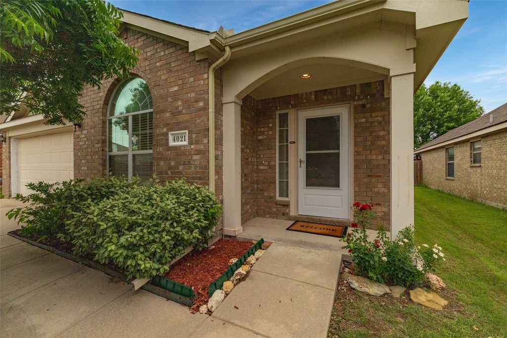 4021 Diamond Ridge Drive, Fort Worth, TX 76244