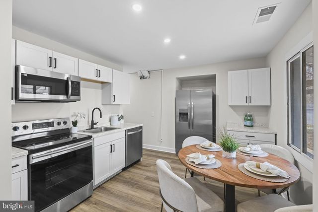 301 BRYAN POINT RD, Accokeek, MD 20607