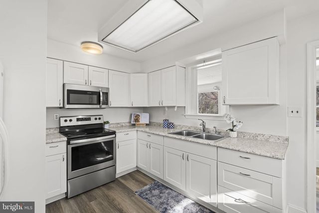 301 BRYAN POINT RD, Accokeek, MD 20607