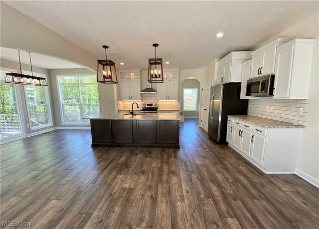 3448 Wicker Street NE, Canton, OH 44721