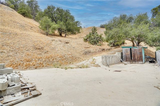 12055 Kagel Canyon Road, Sylmar, CA 91342