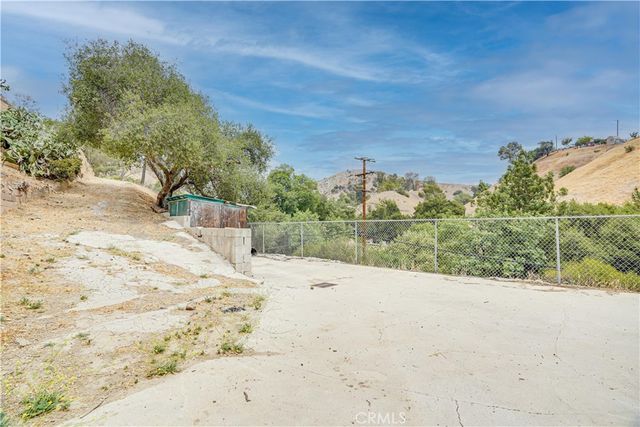 12055 Kagel Canyon Road, Sylmar, CA 91342
