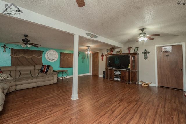 1725 N 77 RANCH ROAD, Wichita Falls, TX 76305