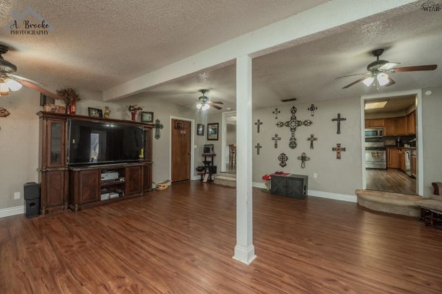 1725 N 77 RANCH ROAD, Wichita Falls, TX 76305