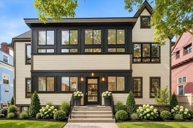 54A Adams St A, Somerville, MA 02144