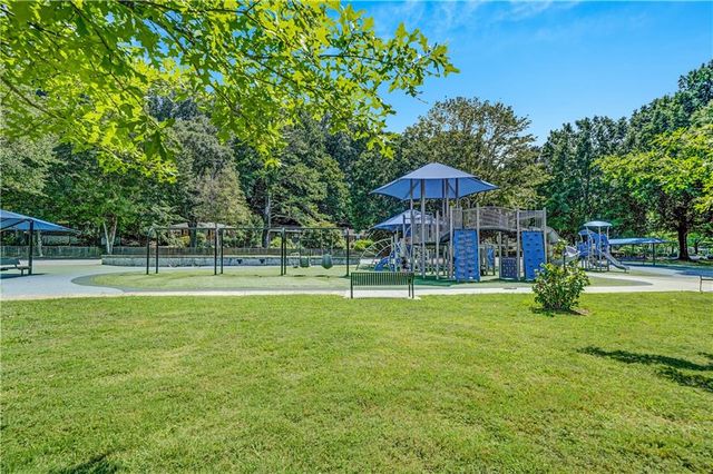 2127 Desmond Drive, Decatur, GA 30033