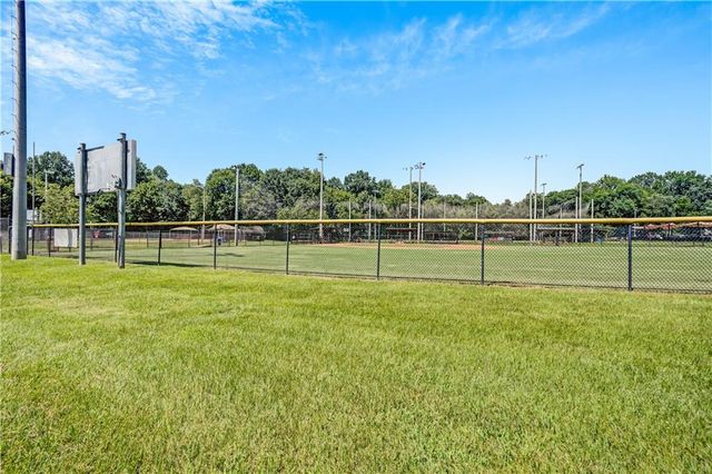 2127 Desmond Drive, Decatur, GA 30033