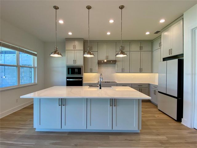 58 OVERLEAF LANE, Orlando, FL 32839