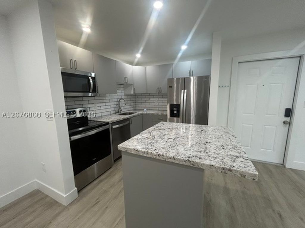 4890 NW 102nd Ave 101-5, Doral, FL 33178