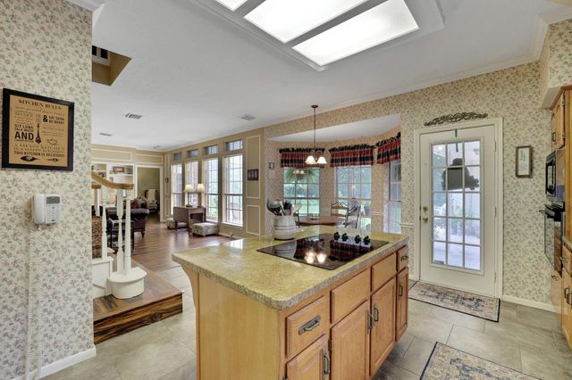 3926 Brook Shadow Drive Drive, Houston, TX 77345